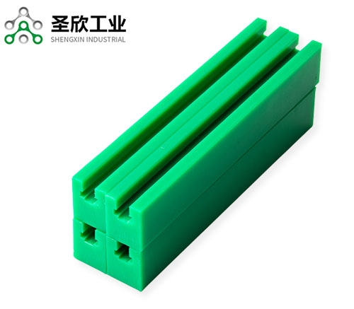 链条导向条厂家为您先容?自动注油器的特点